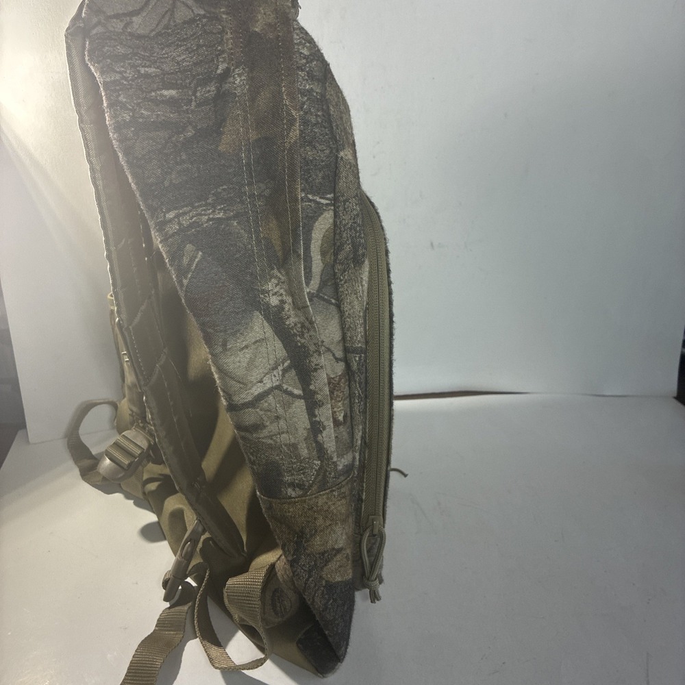 Remington GCB130WRE-RTH Camo Hunting Daypack Backpack Adjustable Straps - Picture 6 of 8